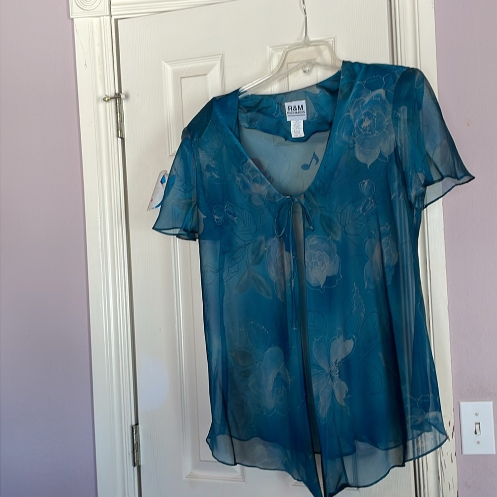 Dress - Picture 2 of 4